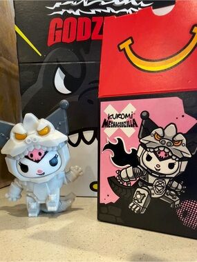 McDonalds Kuromi Mechagodzilla happy meal kids toy # 5 hello kitty